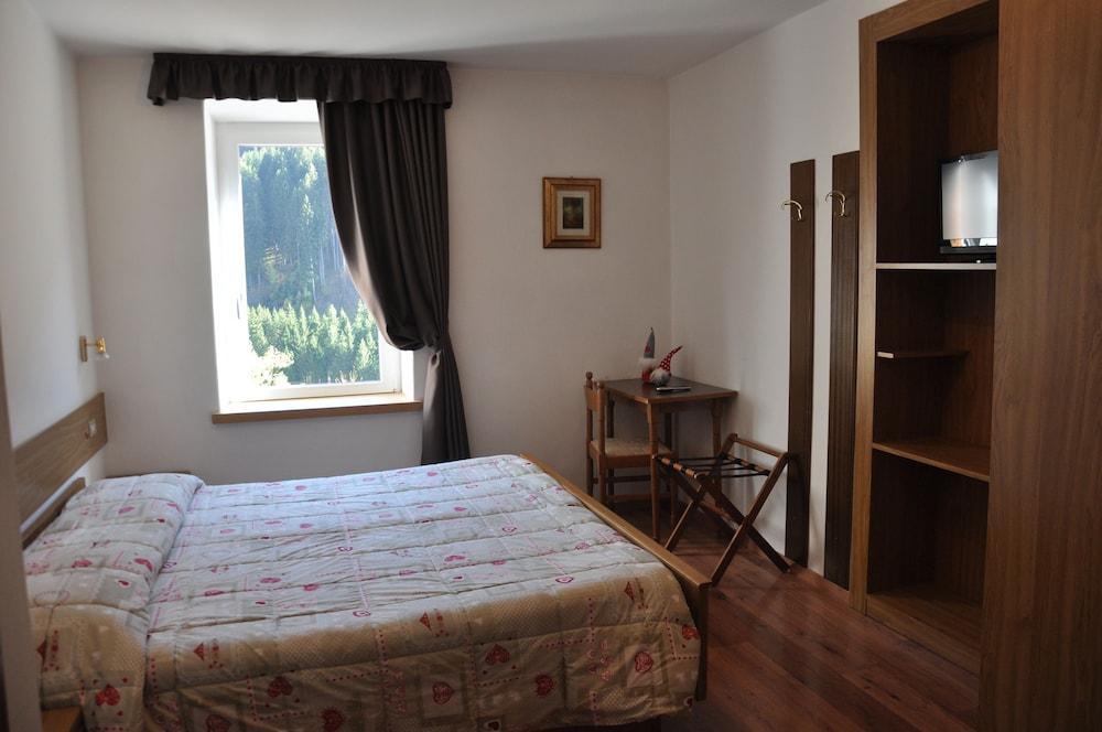Alpenlife Hotel Someda Moena Exterior photo