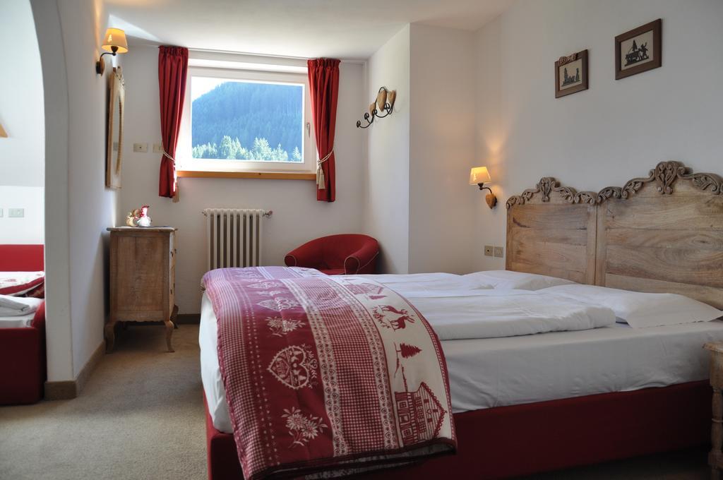 Alpenlife Hotel Someda Moena Exterior photo